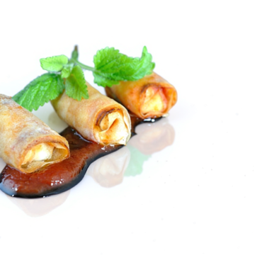 ROLL WITH GOAT CHEESE AND TOMATO JAM FILLING