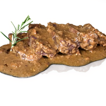 BEEF CHECK WITH RED PESTO SAUCE