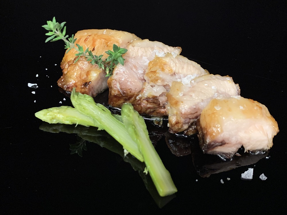 Papada de cerdo confitada - plat cuisiné pour professionnel- EXQUISITARIUM Papada de cerdo confitada - plat cuisiné pour professionnel- EXQUISITARIUM